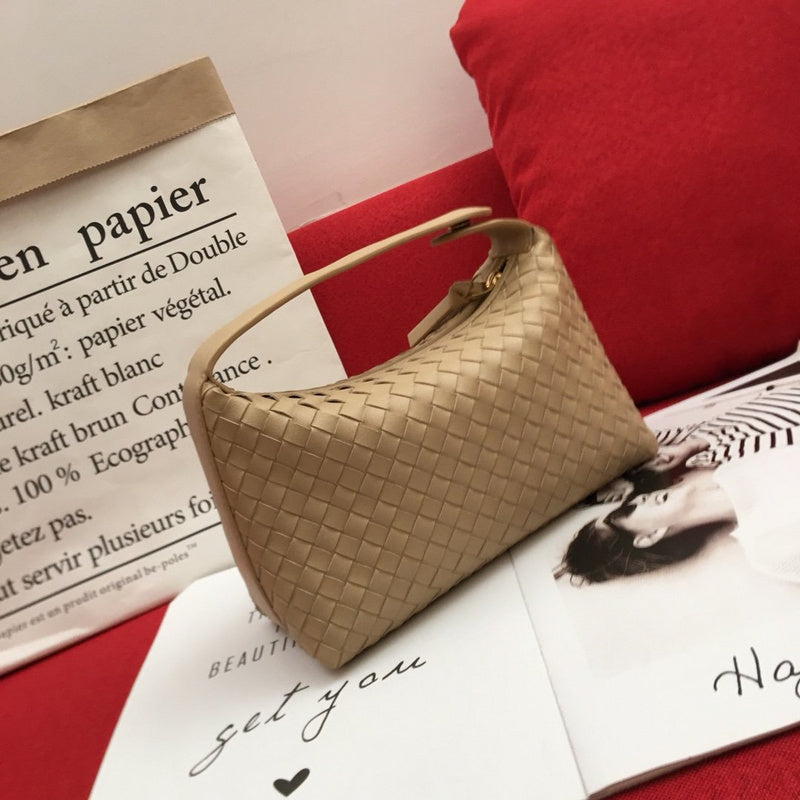B-VENETA STYLISH HANBAGS FOR WOMEN - - 230