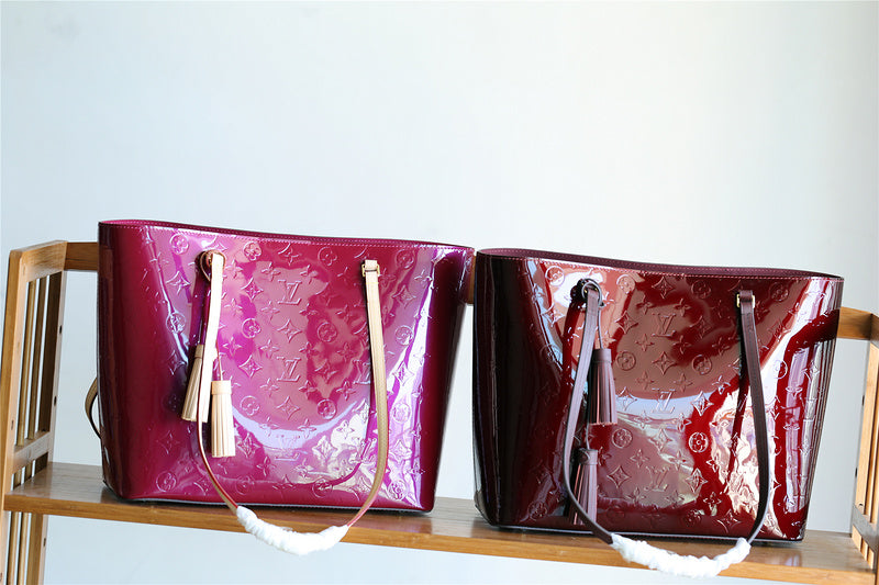 Fan Fashion Lu-Vi bags - 8104