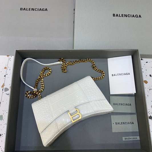 BLN-Ciaga Hourglass Wallet On Chain in White, For Women,  Bags 9in/23Amelia
