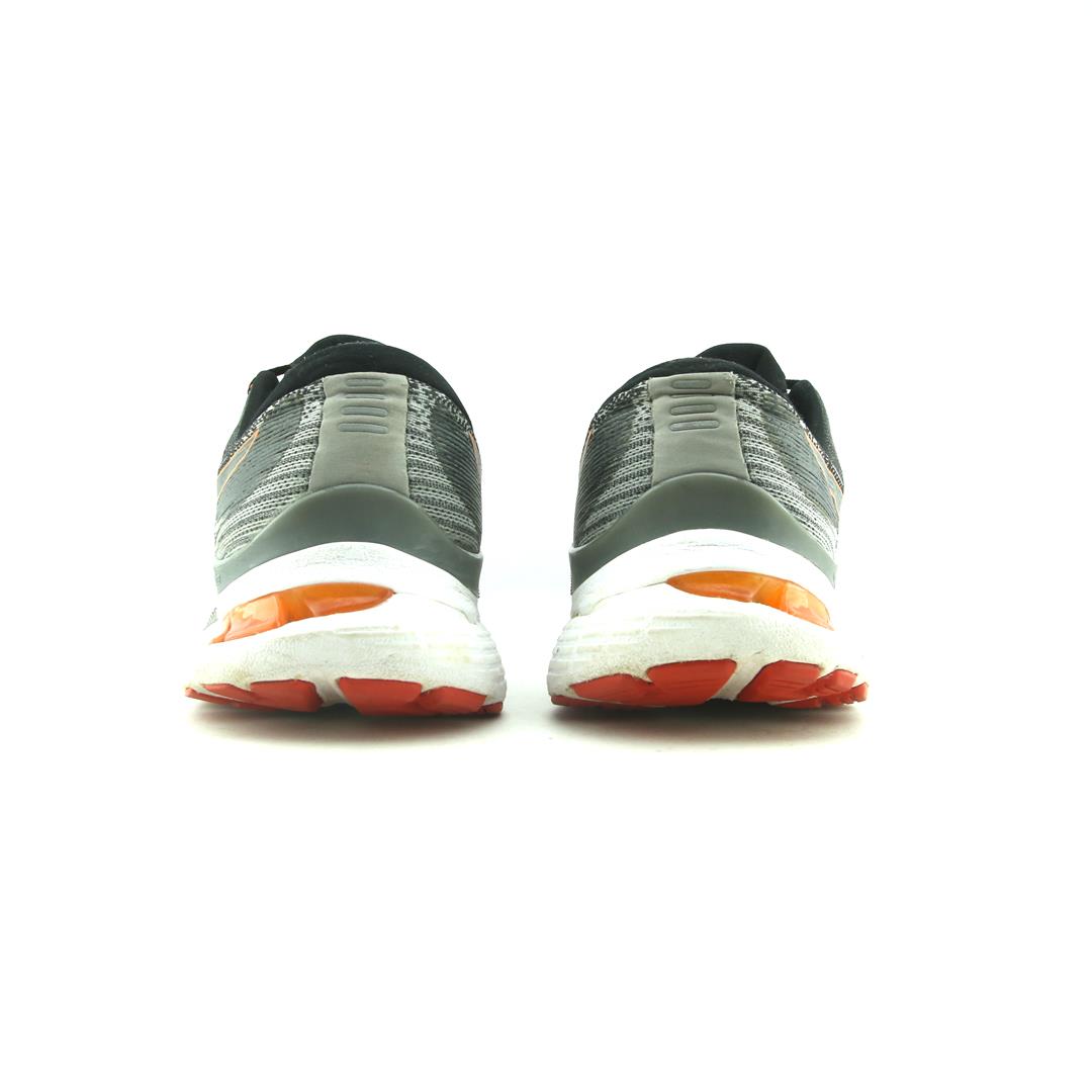 ASICS GEL KAYANO 28
