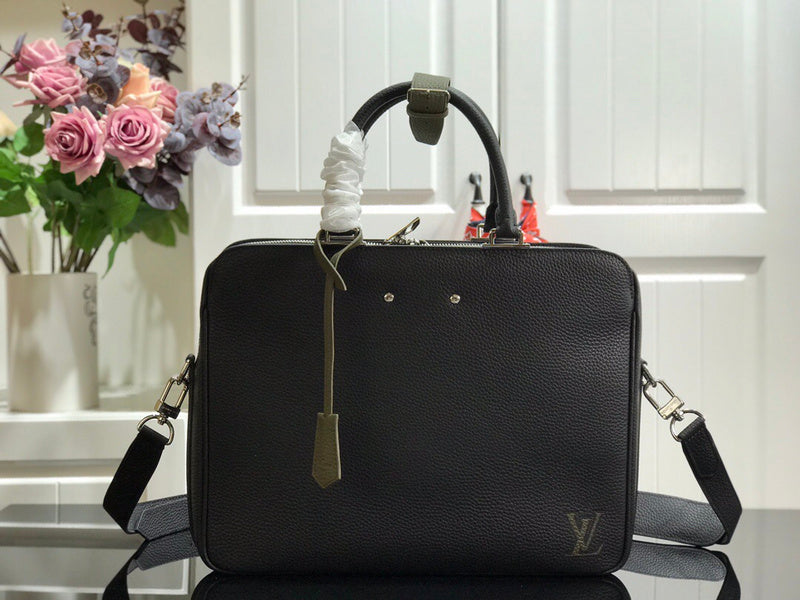 Fan Fashion Lu-Vi bags - 9831