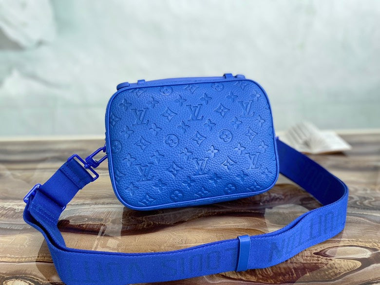 Fan Fashion Lu-Vi bags - 17438