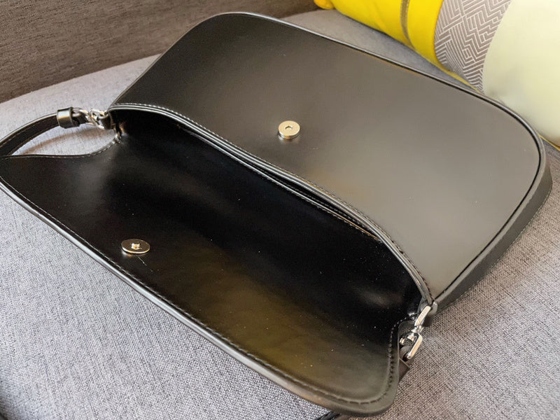 Barnes-Bags - Prada Bags - 932