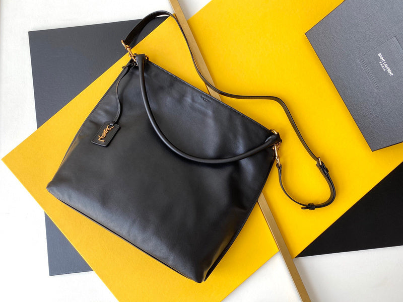Amelia - YSL Bag - 3633