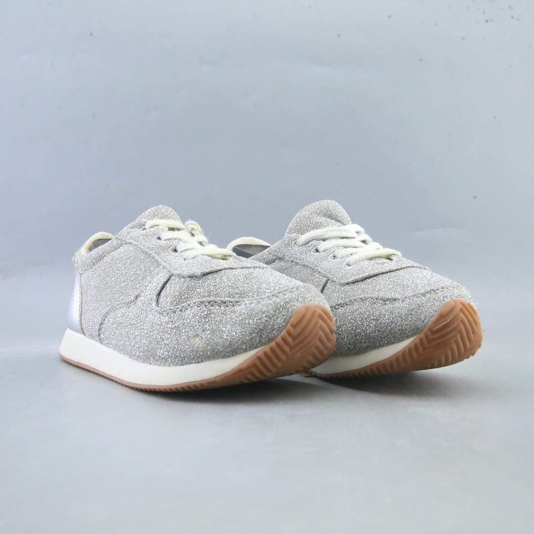 GYMBOREE .