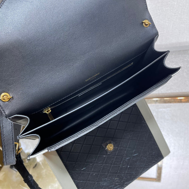 Amelia - YSL Bag - 3750