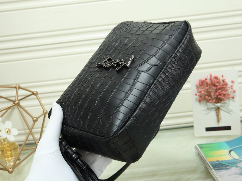 Amelia - YSL Bag - 3556