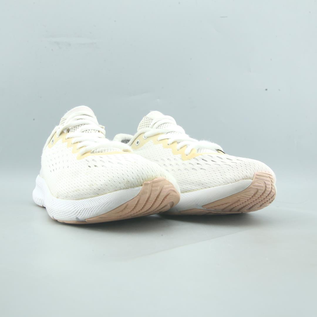 UNDER ARMOUR CHARGED PURSUIT 2