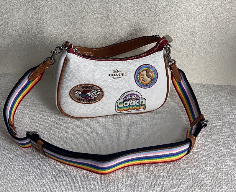 Amelia-i CAH Bags - 081