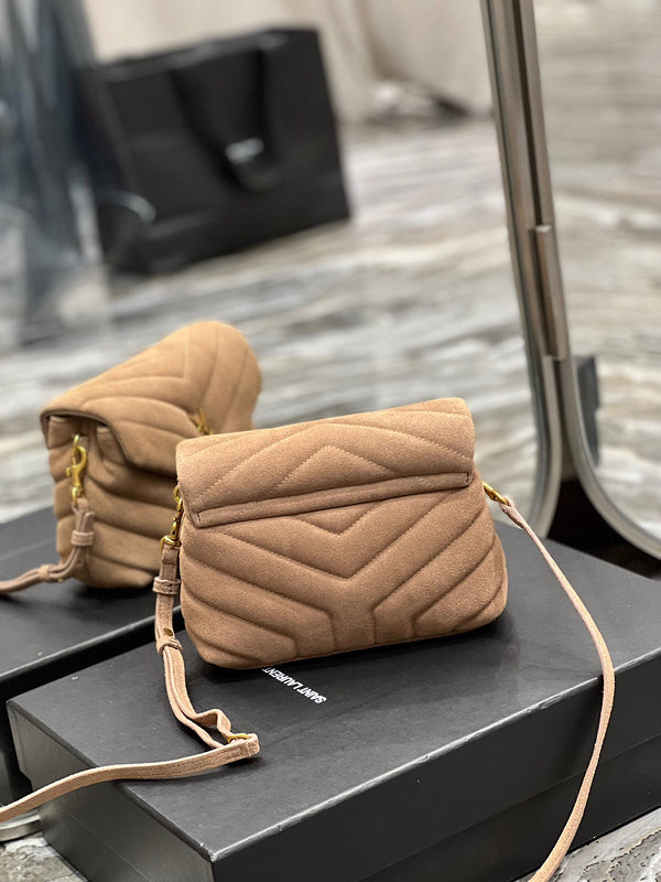 Amelia - YSL Bag - 3605