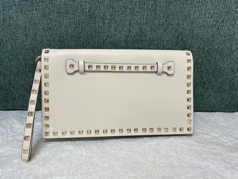 VAL LUXURY BAGS - FOR FASHION LOVERS  AFFORDABLE LUXURY BAGS- 1556