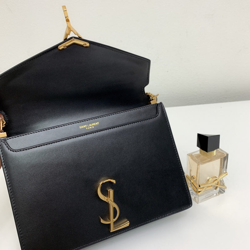 Amelia - YSL Bag - 3820