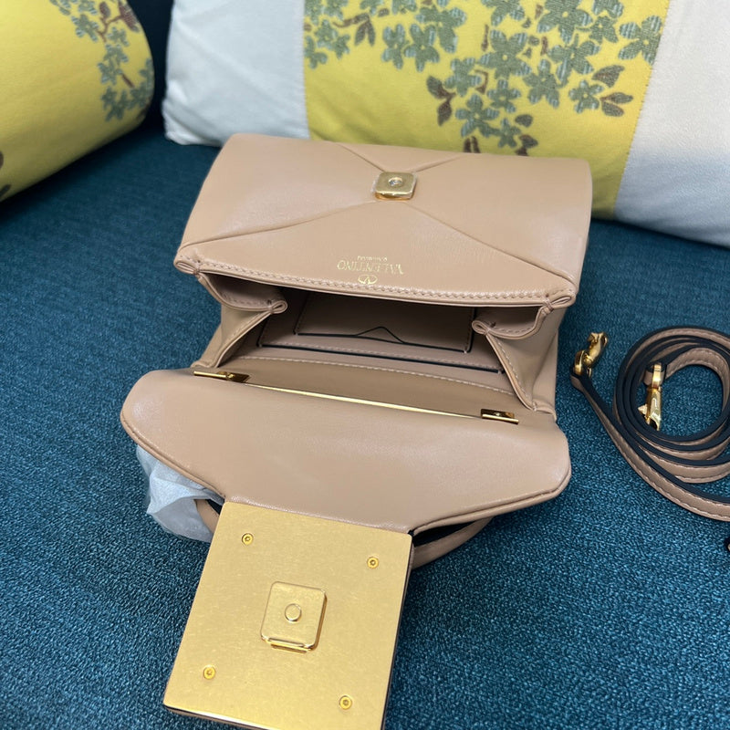 VAL LUXURY BAGS - FOR FASHION LOVERS  AFFORDABLE LUXURY BAGS- 409