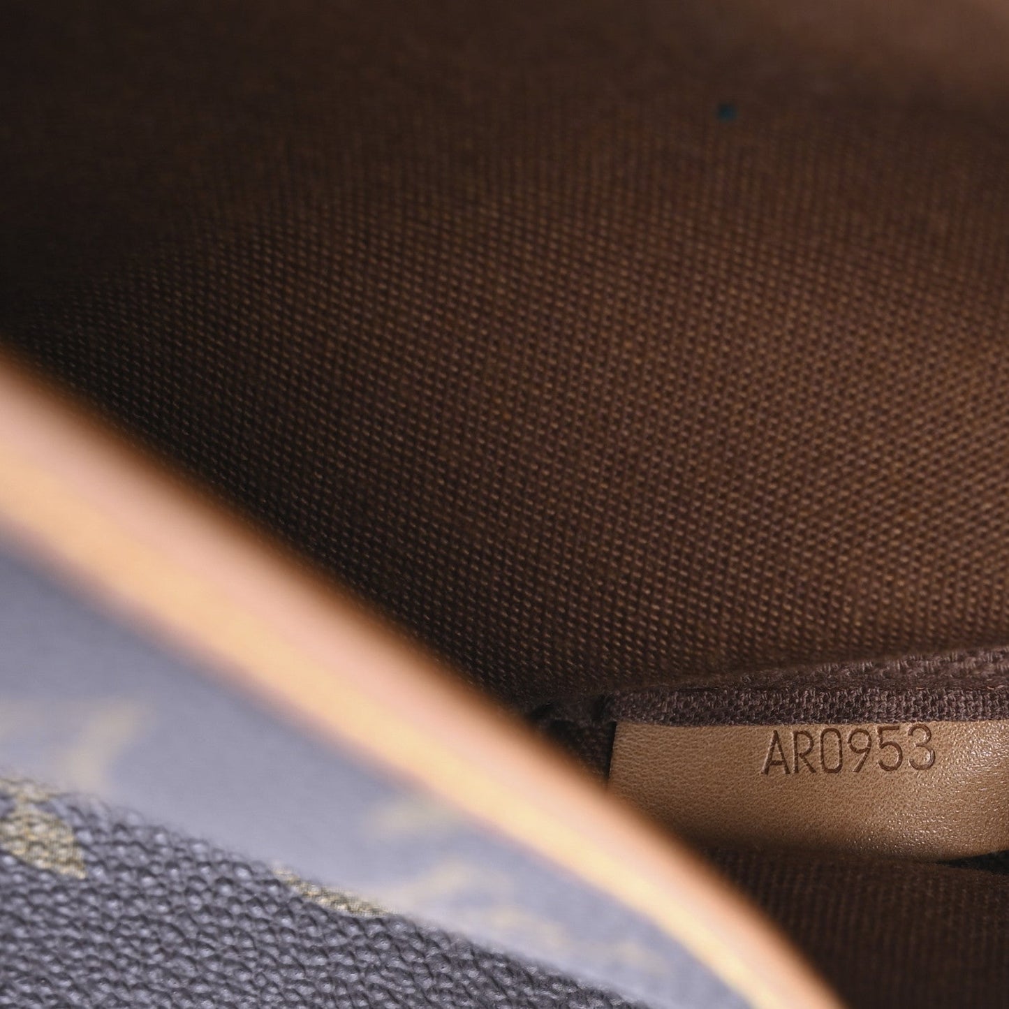 Louis Vuitton Monogram Saumur 30