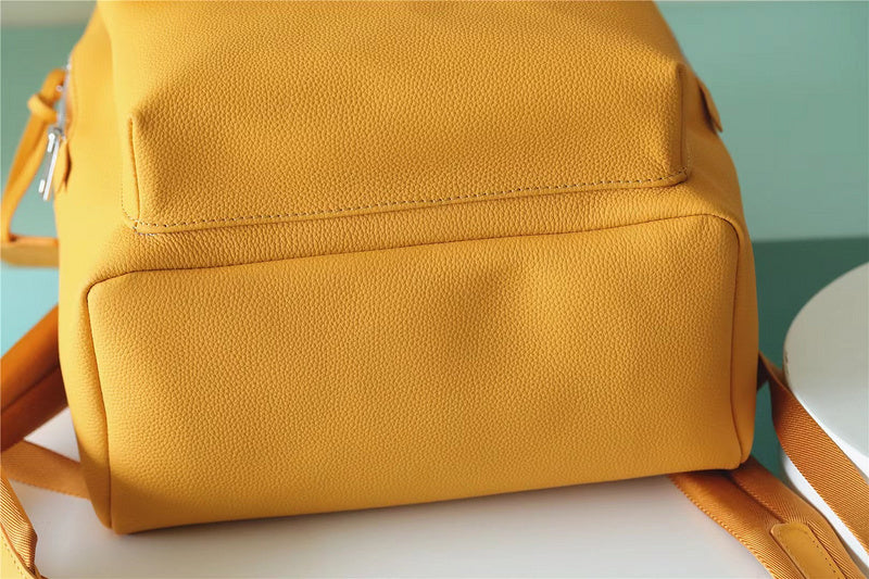 Fan Fashion Lu-Vi bags - 9589