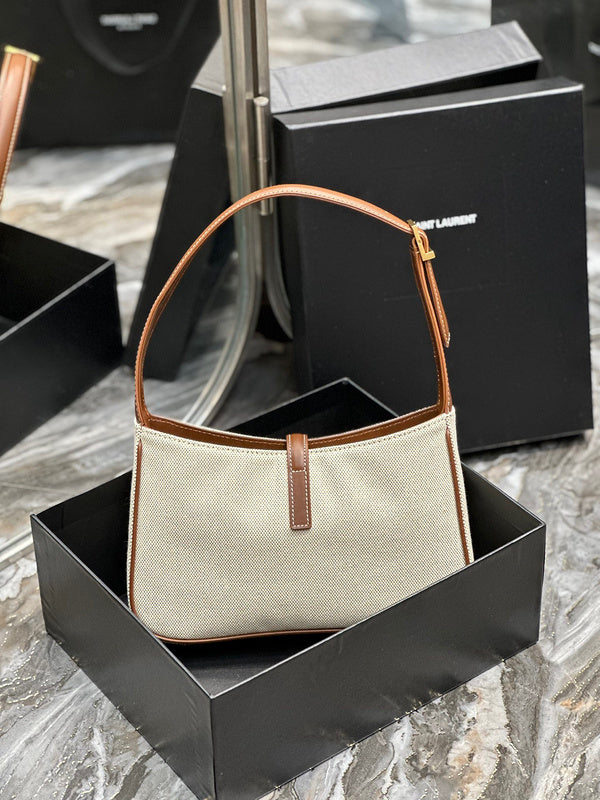 Amelia - YSL Bag - 3991