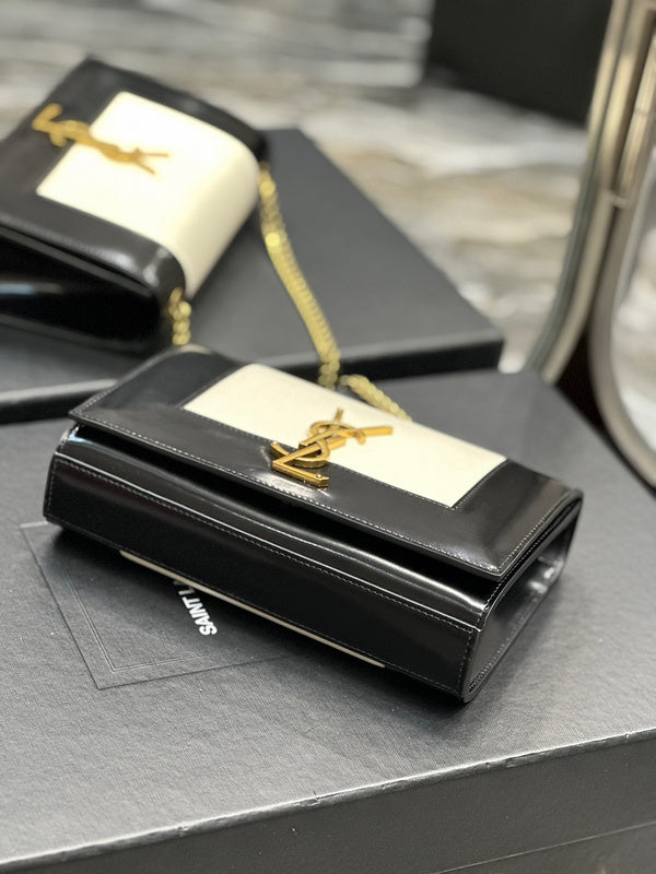 Amelia - YSL Bag - 3972