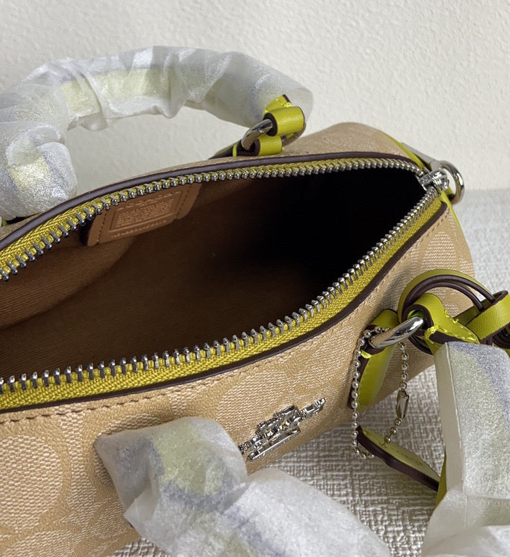 Amelia-i CAH Bags - 031