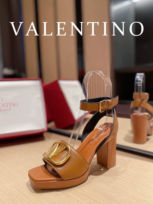 VAL -  Garavani Strap Heeled Sandals With V Logo Signature Embellishment Orange For Women