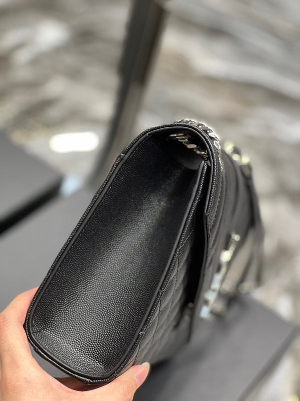 Amelia - YSL Bag - 1889