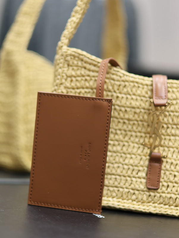 Amelia - YSL Bag - 1827