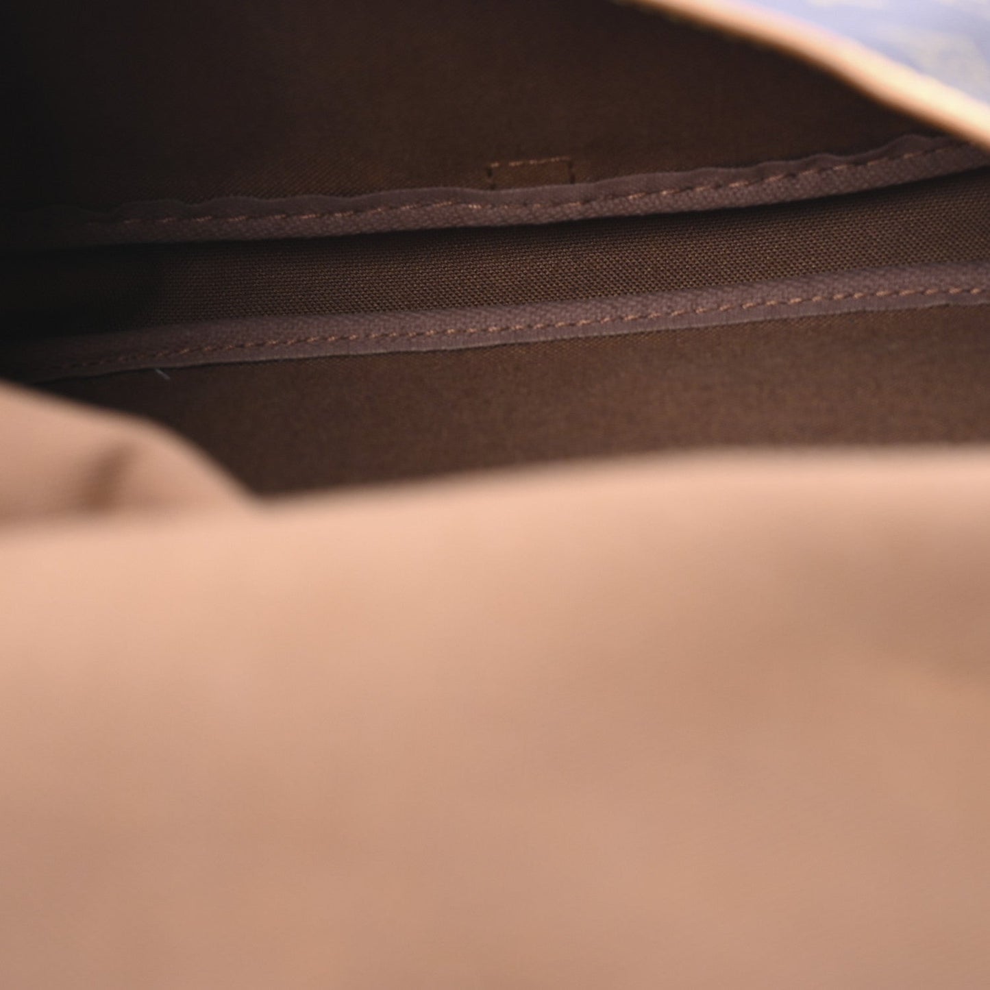 Louis Vuitton Monogram Saumur 30