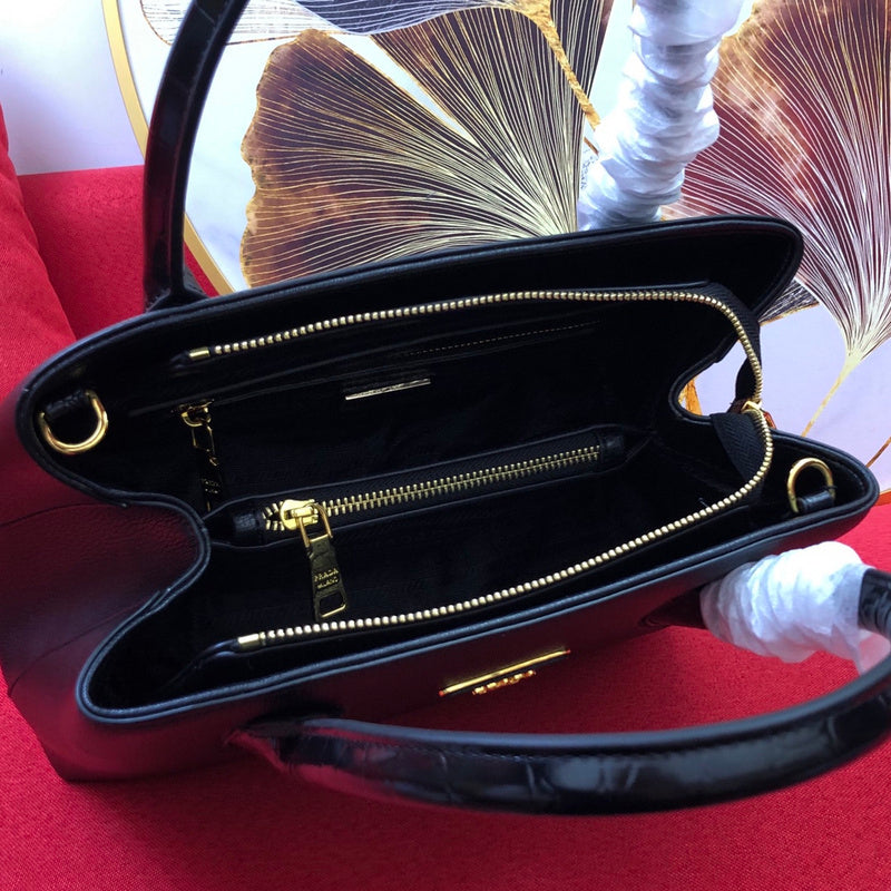 Barnes-Bags - Prada Bags - 819