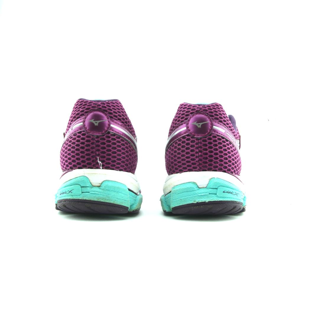 MIZUNO WAVE ENIGMA 3