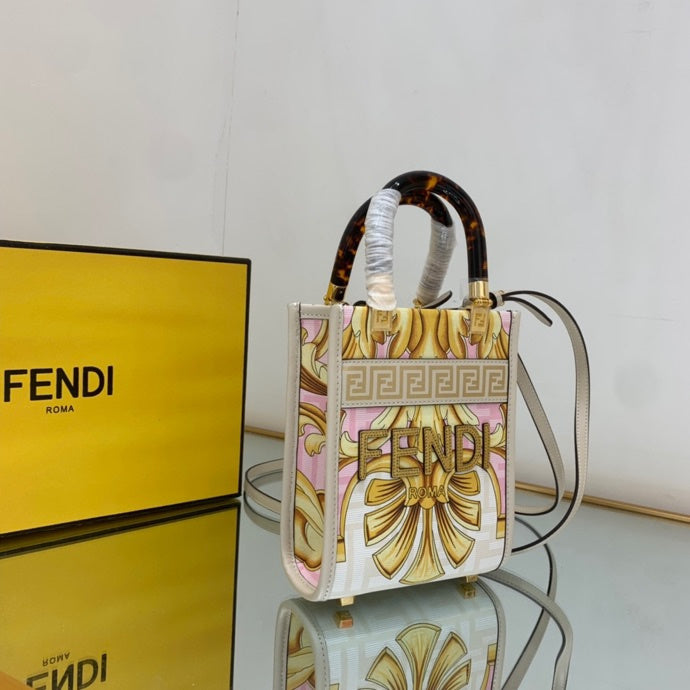 Amelia's Bag Gallery - VAR Bags - 200