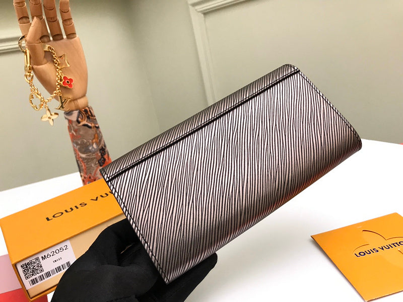 Amelia- LOV  Luxury  Wallets - 398