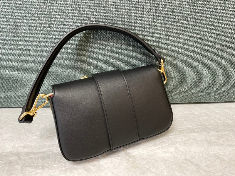 Amelia's Bag Gallery - VAR Bags - 231