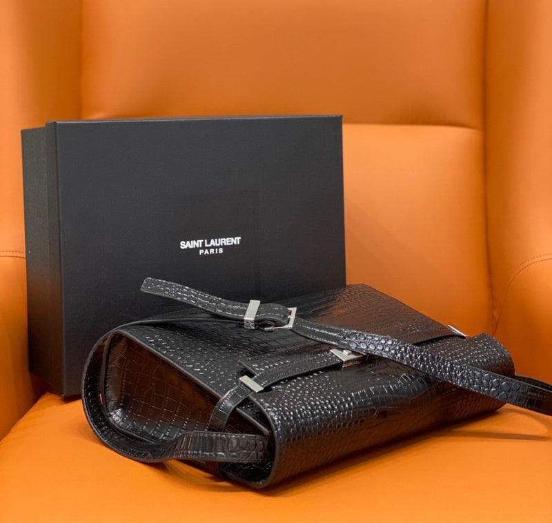 Amelia - YSL Bag - 2080