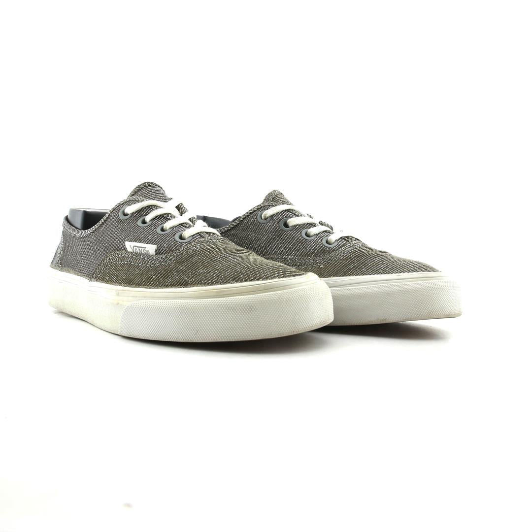 VANS AUTHENTIC