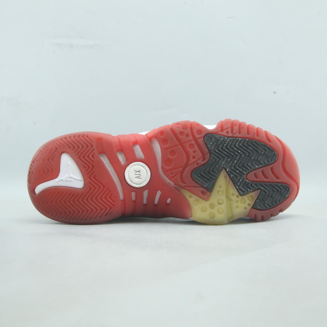 JORDAN  JUMPMAN TWO TREY