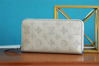 Fan Fashion Lu-Vi bags - 8985