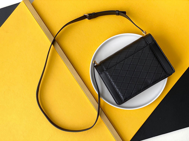 Amelia - YSL Bag - 3661