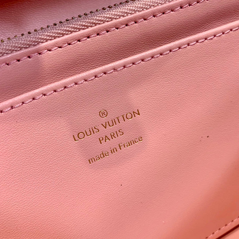 Fan Fashion Lu-Vi bags - 9088