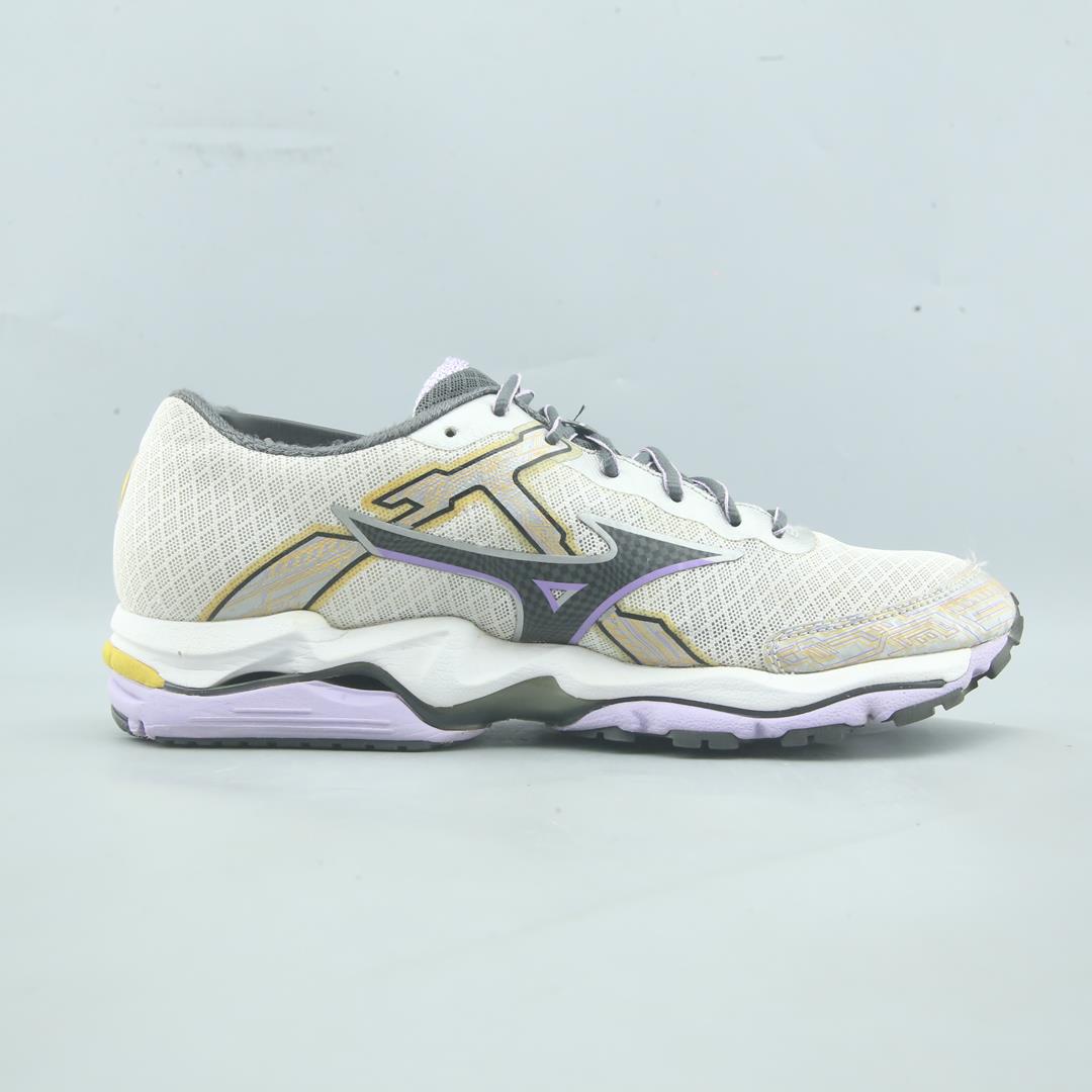 MIZUNO WAVE ENIGMA 4