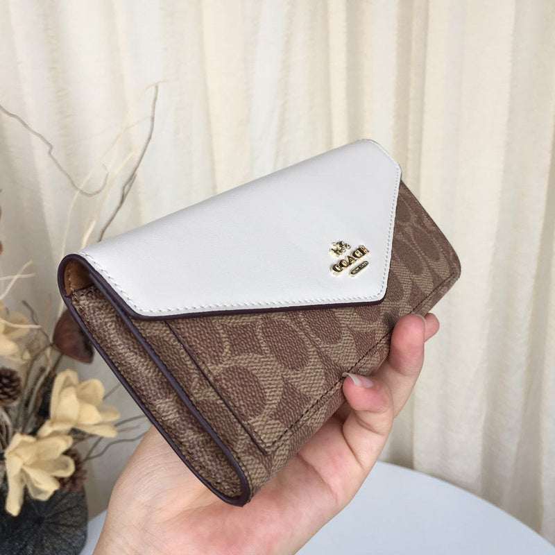 Amelia- CAH Bags - 832