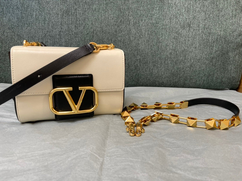 Amelia's Bag Gallery - VEL Bags - 979