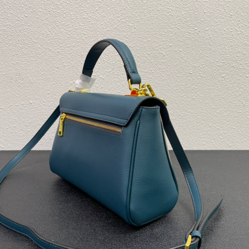 Barnes-Bags - Prada Bags - 834