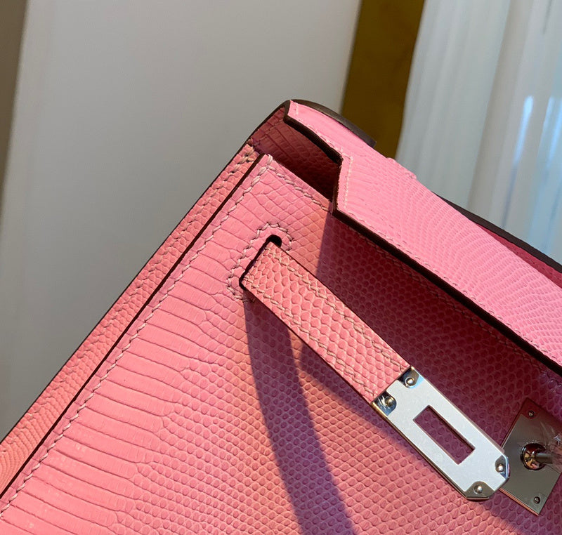 Amelia - HMS Bags - 1745