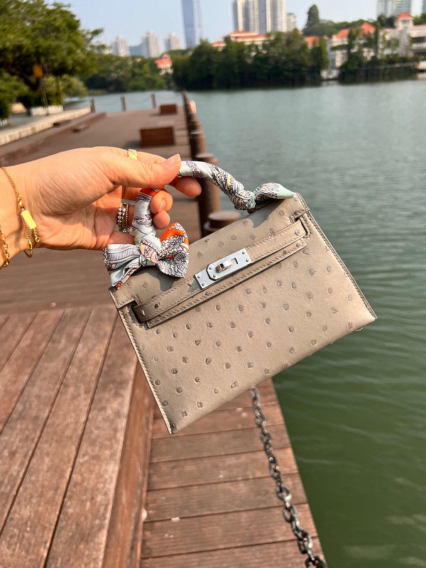 Amelia - HMS Bags - 1754