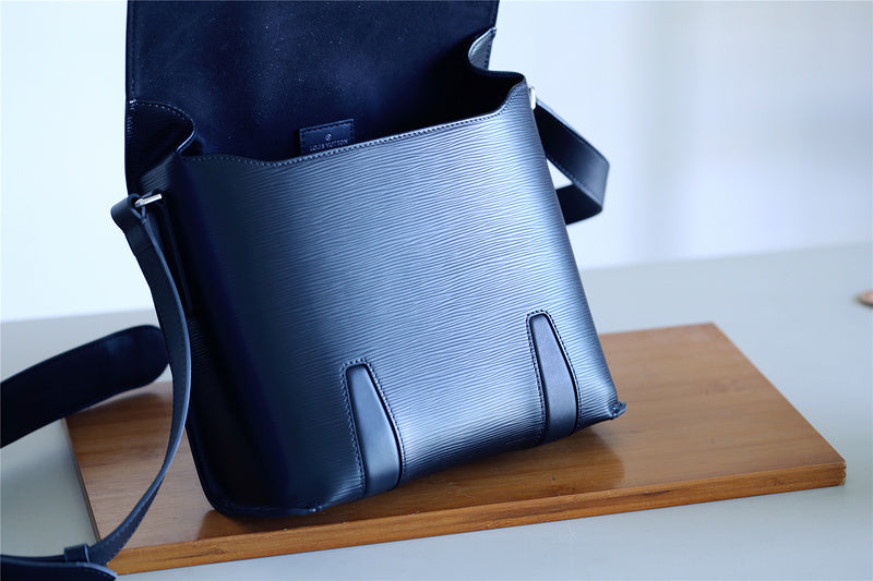 Fan Fashion Lu-Vi bags - 10475