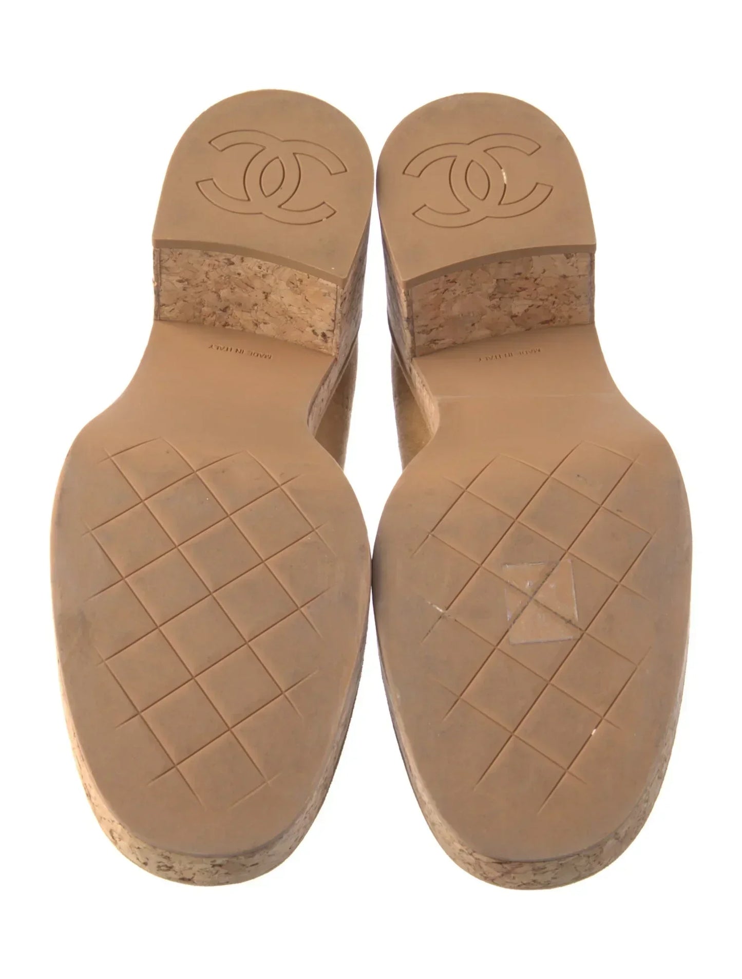 CHANEL INTERLOCKING CC LOGO PUMPS
