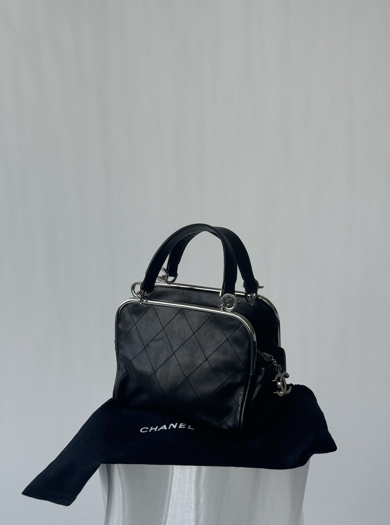 Chanel 2005 - Wild Stitch Frame Handbag