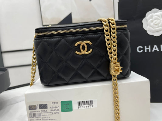 CHL - Small Vanity Case Black With Gold Zipper For Women Bags 5.9in/15cm