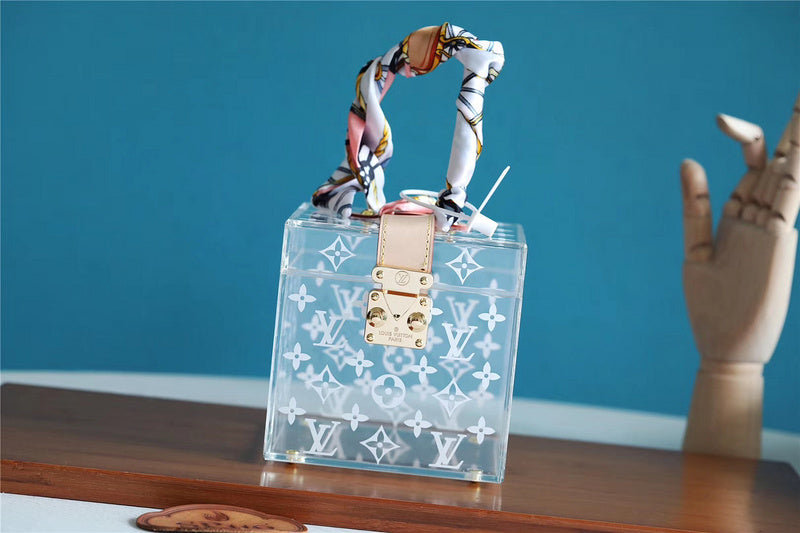 Fan Fashion Lu-Vi bags - 9399