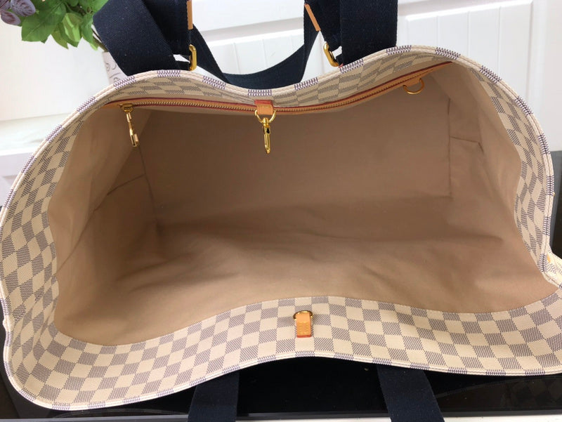 Fan Fashion Lu-Vi bags - 17361