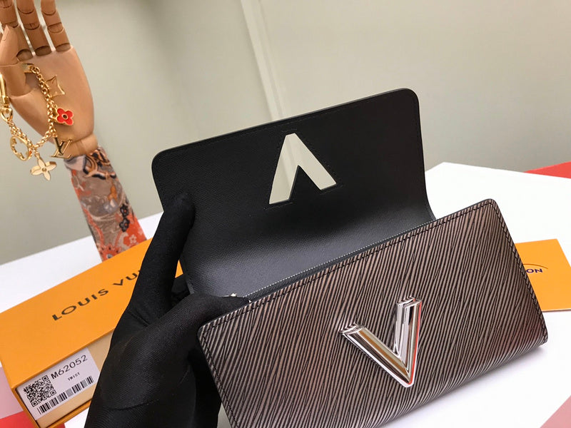 Amelia- LOV  Luxury  Wallets - 398